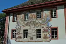 St.Blasien, am ehemaligen Kanzleigeb�ude des Klosters befindet sich diese barocke Sonnenuhr, eine der sch�nsten in S�ddeutschland, 1780 geschaffen vom Klostermaler J.A.Morat, Aug.2011