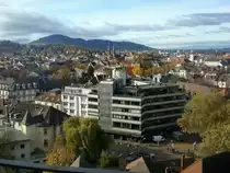 Freiburg im Breisgau, Blick vom Schlo�berg �ber die s�d-westliche Stadt zum Sch�nberg, Nov. 2010 