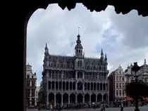  Torblick  zum Maison du Roi bzw. Broodhuis in Br�ssel;100831