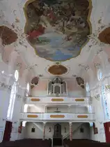 Dischingen, St. Johannes Kirche, Sp�tbarock, Fresken von Gabriel P. Lucello, Orgel 
von 1782 vom Orgelmacher Joseph Hoe�, Kreis Heidenheim (21.02.2012)