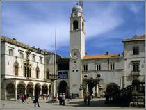 Dubrovnik. Luza-Platz mit Sponza-Palast (li.) und Stadtturm. Scan eines Dias vom Frhjahr 1986.