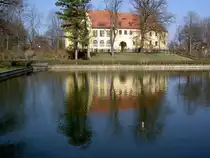 Bad Lauchst�dt, Schlo� mit Kurpark, erbaut von 1528 bis 1536 als Sitz der Merseburger Bisch�fe (15.03.2012)