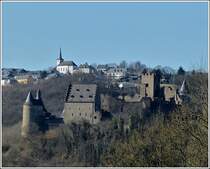 In der Nhe von Michelau sieht man die Burg und das Dorf Bourscheid auf einen Blick. 01.03.2012 (Jeanny)