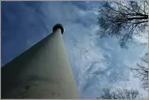Blick in die H�he: Der Fernsehturm ist 216,61 Meter hoch. Mit dem Aufzug ist man aber in k�rzester Zeit oben.
(29.03.2012)