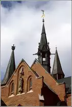 Turm der kath. Kirche auf Borkum. Scan eines Dias vom April 2005.