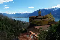 Locarno, Wallfahrtskirche Madonna del Sasso, erbaut ab 1485, Fassade erbaut im 
19. Jahrhundert durch Alessandro Ghezzi (28.03.2010)