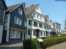 Essen-Kettwig - Huser gegenber der ev. Kirche am alten Marktplatz (April 2012)