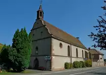 Gebweiler, der Giebel mit dem Eingang zur Kirche Notre-Dame-du-Saering, Sept.2011