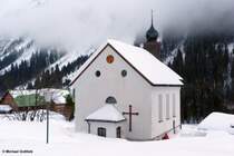 Kapelle St. Martin in Baad, langsam wird es nebelig lngs der Breitach im Kleinwalsertal (Januar 2012)
