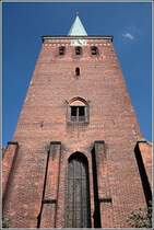 Der Turm der St.-Marien-Kirche in Uelzen. Aufnahmedatum: 06.05.2007