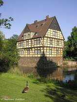 Das heutige Museumsgebude ist das nach alten Unterlagen in den 1920er Jahren wieder errichtete Herrenhaus (Gladbeck / NRW - Mai 2005)
