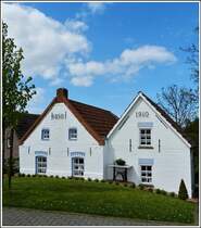 . Greetsiel (Krummhrn) - Malerische Fischerhuser Am Alten Deich. 06.05.2012 (Jeanny)