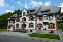 Todtmoos, das Rathaus von 1903, der heilklimatische Kurort im Sdschwarzwald hat ca.2000 Einwohner und liegt ber 700m hoch, Mai 2012