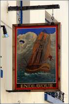 Teignmouth, Wirtshausschild des  Endeavour . 28.05.2012

