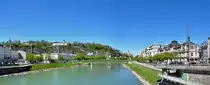 Salzburg Panoramaaufnahme. Blick von der Staatsbr�cke �ber die Salzach nach Norden - 25.04.2012