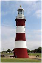 Der Smeaton's Tower ist ein markantes Baudenkmal in Plymouth. Der Turm wurde 1759 als erster Leuchtturm auf dem Eddystone etwa 20 km s�dlich Plymouth errichtet. 1882 wurde er dort durch einen moderneren Turm ersetzt und Smeaton's Tower auf den Hoe versetzt. 29.05.2012