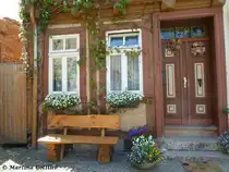 Hauseingang in der Altstadt (Quedlinburg, Landkreis Harz in Sachsen-Anhalt, Juni 2012)