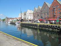 Altstadt und Hafen in Bergen im Juni 2012.