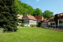 Kloster Zella, Blick �ber den Innenhof zum Eingangstor, Mai 2012