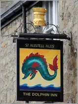 Penzance. Wirtshausschild des Dolphin Inn beim Hafen. 01.06.2012