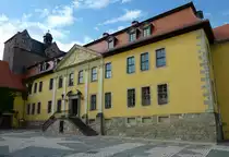 Ballenstedt, das barocke Schlo�, eine dreifl�glige Anlage, anfang des 18.Jahrhunderts erneuert, Mai 2012