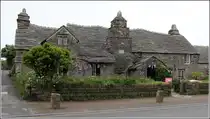 Tintagel. Das  Old Post Office  wird auf die 2. H�lfte des 14. Jahrhunderts datiert und war urspr�nglich - so wird vermutet - das Wohnhaus eines freien Bauern von Trevana. Postamt war dieses Geb�ude nur in den Jahren von 1870 bis 1878 und wurde danach zum  Alten Postamt . 03.06.2012