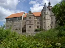 Schleusingen, Schloss Bertholdsburg, erbaut von 1226 bis 1232 durch den Grafen 
von Henneberg, unter Wilhelm VI. um 1500 Umbau in ein Renaissanceschloss (10.06.2012)
