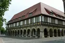 Halberstadt, dieses prachtvolle Geb�ude ist die Dompropstei, erbaut von 1592-1611, heute Teil der Hochschule, Mai 2012