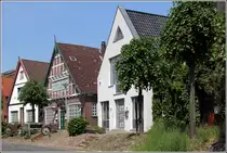 H�userzeile in Estebr�gge im Alten Land. 23.05.2012