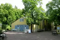 Bad Lauchstedt, das 1802 eingeweihte Goethe-Theater entstandt unter ma�geblicher Beteiligung von Goethe, heute Theatermuseum und Spielst�tte, Mai 2012