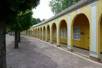 Bad Lauchstedt, Arkadengang in den historischen Kuranlagen, Mai 2012