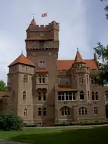 Schloss Altenhausen, erbaut im 15. Jahrhundert, heute Jugendherberge, B�rdekreis (08.07.2012)