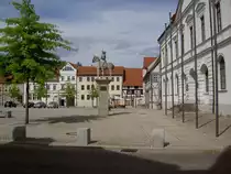 Haldensleben, Rolandstatue am Marktplatz (08.07.2012)