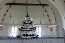 Leuchter in der St.-Johannis-Kirche, Nieblum auf F�hr. Aufnahme: 20.06.2012