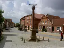 Sch�nberg, Platz an der Kirche (12.07.2012)