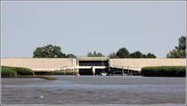 Das Dreptesiel in Loxstedt dient der Einleitung des 34 km langen Flusses Drepte in die Weser. 01.08.2012