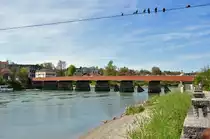 Alte Innbr�cke in Wasserburg mit Holzpfeilern - 27.04.2012