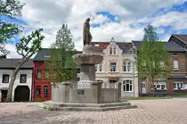 Kriegerehrenmal am Marktplatz in Z�lpich - 17.06.2012