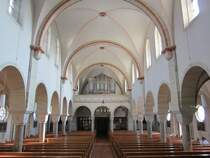 Salach, neuromanischer Innenraum der St. Margretha Kirche (10.08.2012)