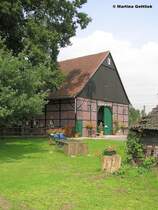 Restauriertes Bauernhaus bei Dorsten-Tnsholt (Kreis Recklinghausen, NRW - August 2005)