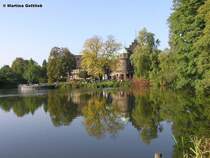Schlossinsel mit Haus Wittringen gleich im Doppelpack (Gladbeck, NRW - Oktober 2005)