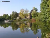Schlossinsel mit Haus Wittringen gleich im Doppelpack (Gladbeck, NRW - Oktober 2005)