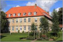 Die Ursprnge des Bischofshofs in Schleswig gehen auf die Mitte des 15. Jahrhunderts zurck. Heute ist hier das Kirchenkreisamt untergebracht. 03.09.2012