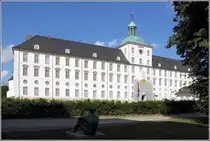 Schleswig. Das Schloss Gottorf - hier der barocke S�dfl�gel - ist das gr��te Schloss in Schleswig-Holstein. Heute beherbergt es die bedeutendsten Museen des Landes. 03.09.2012
