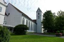 Bad Buchau, die Stiftskirche St.Cornelius und Cyprianus, 1774-76 erbaut vom Baumeister d'Ixnard, eine der ersten klassizistischen Kirchen in Sddeutschland, noch mit sptbarocker Ausstattung, Aug.2012