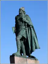 Das Leif-Eriksson-Denkmal in Reykjavik steht vor der Hallgrimskirkja. Leif Eriksson hat um das Jahr 1000 herum gelebt und Amerika entdeckt. 18.09.2012