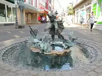Entenbrunnen in Koblenz, wurde 1979 von Edith Peres Lethmate geschaffen; 120822