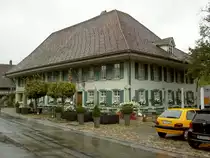 D�rrenroth, Gasthof zum B�ren mit geknicktem Walmdach, 2. H�lfte des 18. Jahrhunderts (09.10.2012)