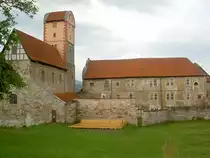 Breitungen/Werra, Schloss und romanische Klosterkirche, erbaut 1112, Schloss erbaut im 16. Jahrhundert durch Graf Poppo XII. (16.06.2012)