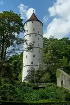 Biberach, der Wei�e Turm von 1484, ein Wach-und Wehrturm der ehemaligen Stadtbefestigung, Aug.2012